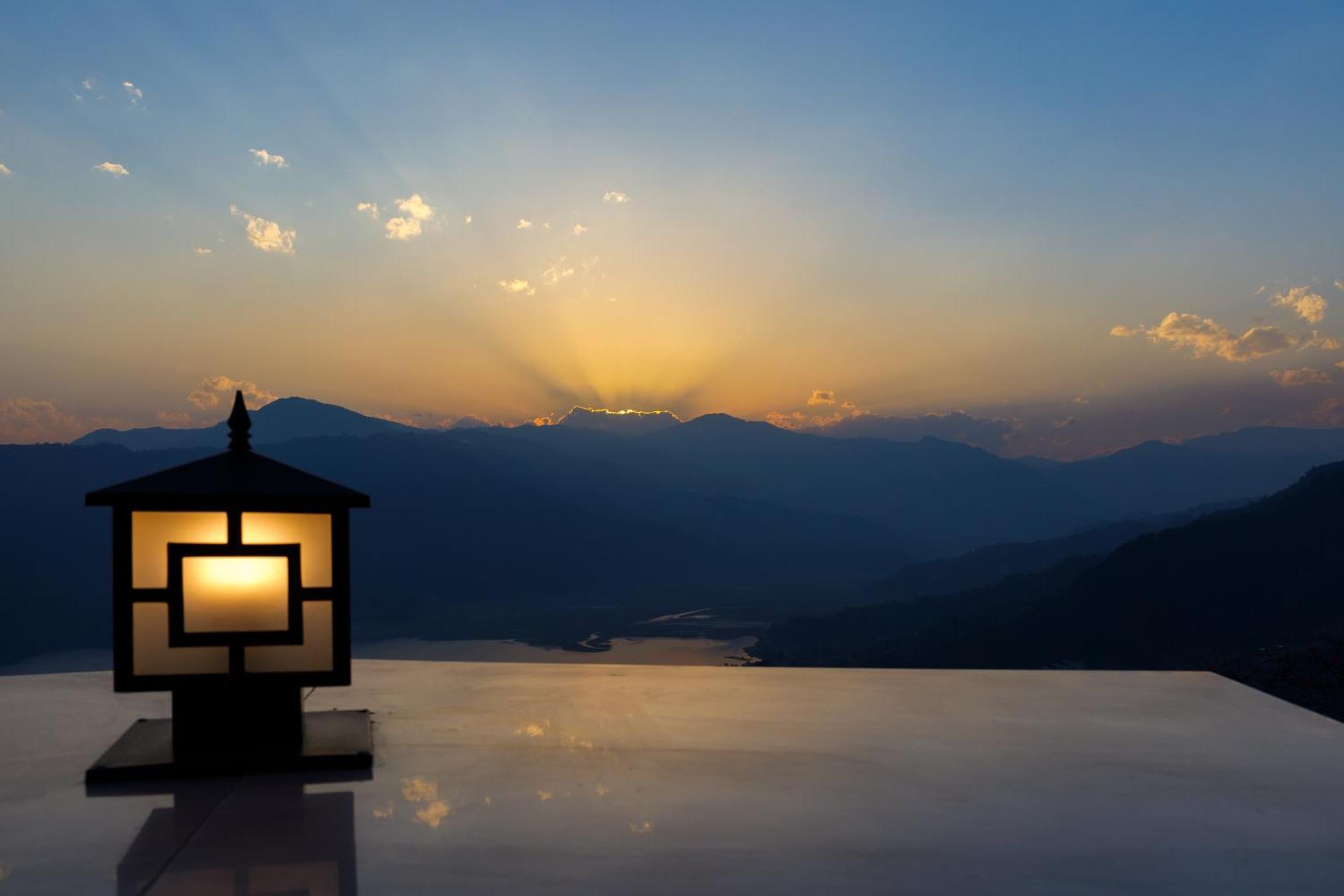 Le Glamour Resort & Wellness Spa Pokhara Buitenkant foto